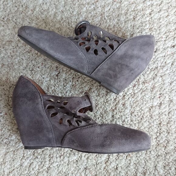 Jeffrey Campbell Havana Last Suede Wedge size 6M - Picture 5 of 12